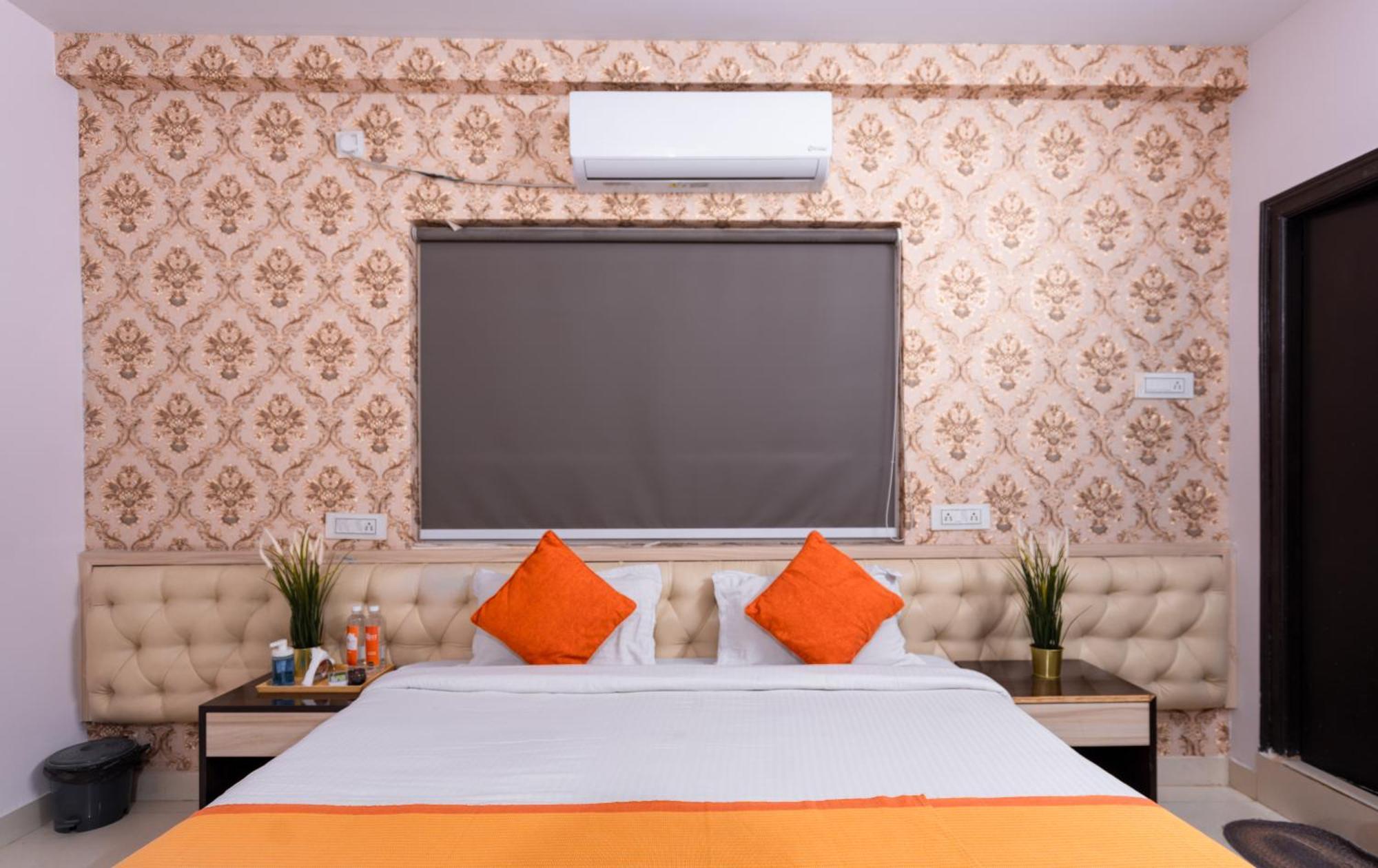 Hotel Iris At Nest Hajdarábád Exteriér fotografie